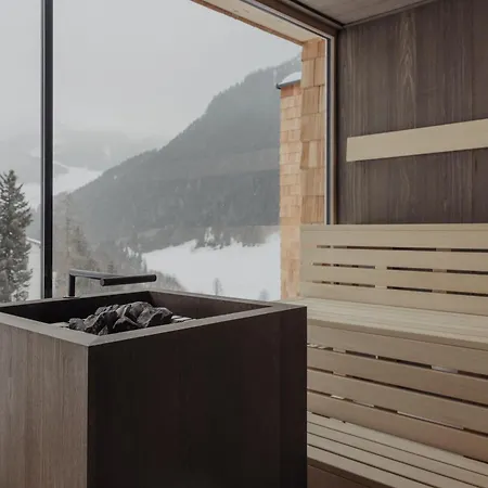 Marten - Ski-in & Ski-out 4*