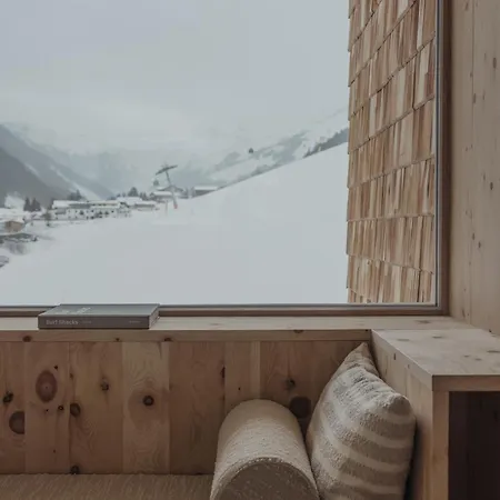 Marten - Ski-in & Ski-out ホテル 4*