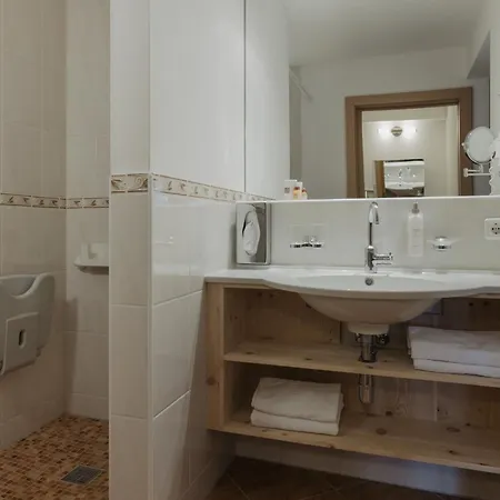 Marten - Ski-in & Ski-out ホテル 4*