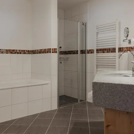 ホテル Marten - Ski-in & Ski-out ザールバッハ・ヒンターグレム