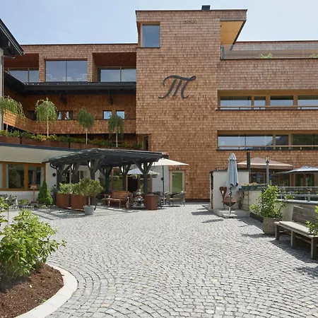 Hotel Marten -joker Card Partner-