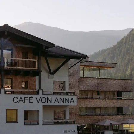 Hotel Marten -joker Card Partner-